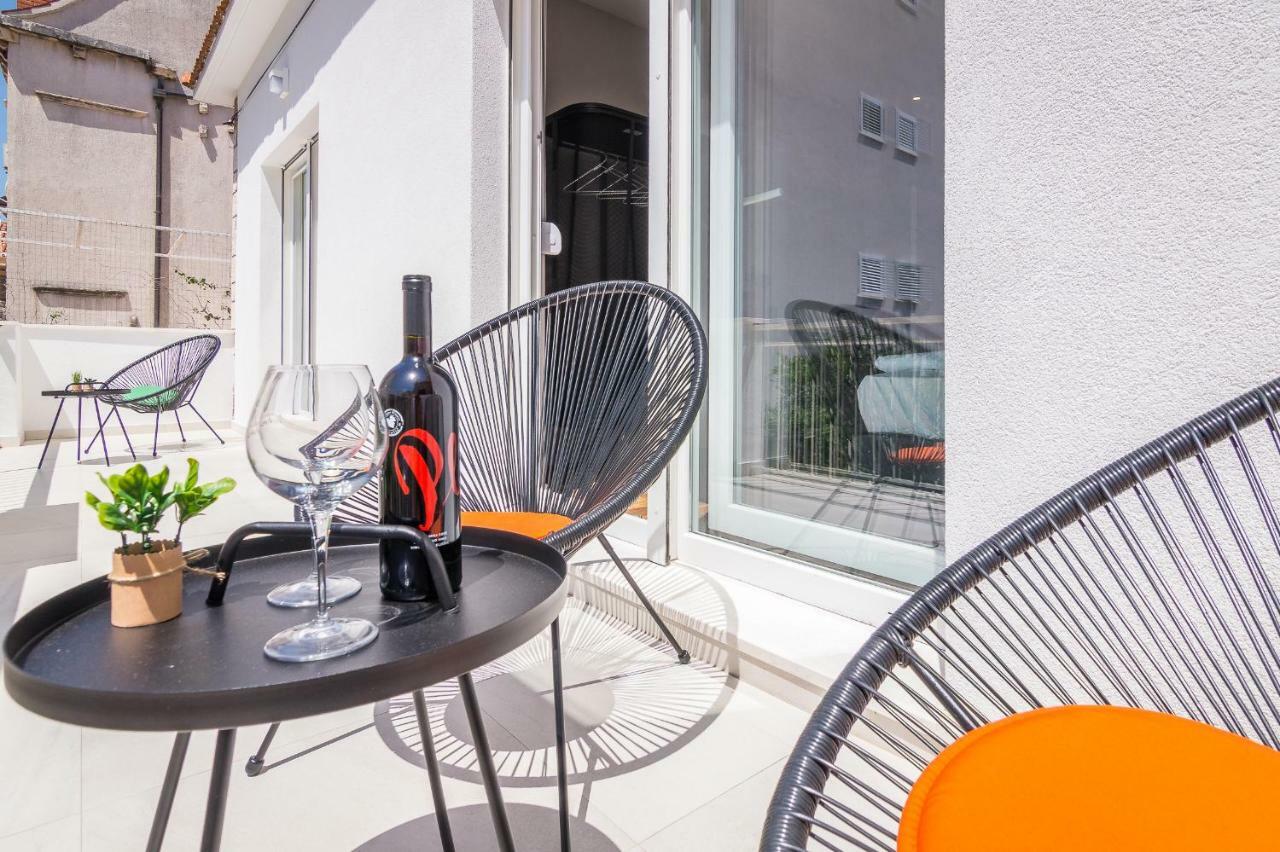 4 Elements Old Town Views Rooms โตรกีร์ ภายนอก รูปภาพ
