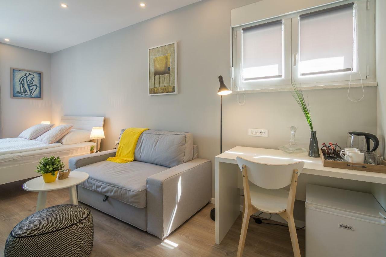 4 Elements Old Town Views Rooms โตรกีร์ ภายนอก รูปภาพ