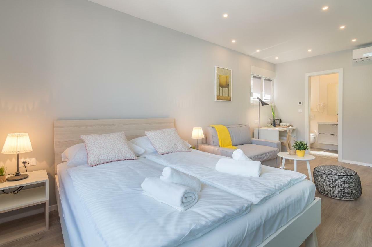 4 Elements Old Town Views Rooms โตรกีร์ ภายนอก รูปภาพ